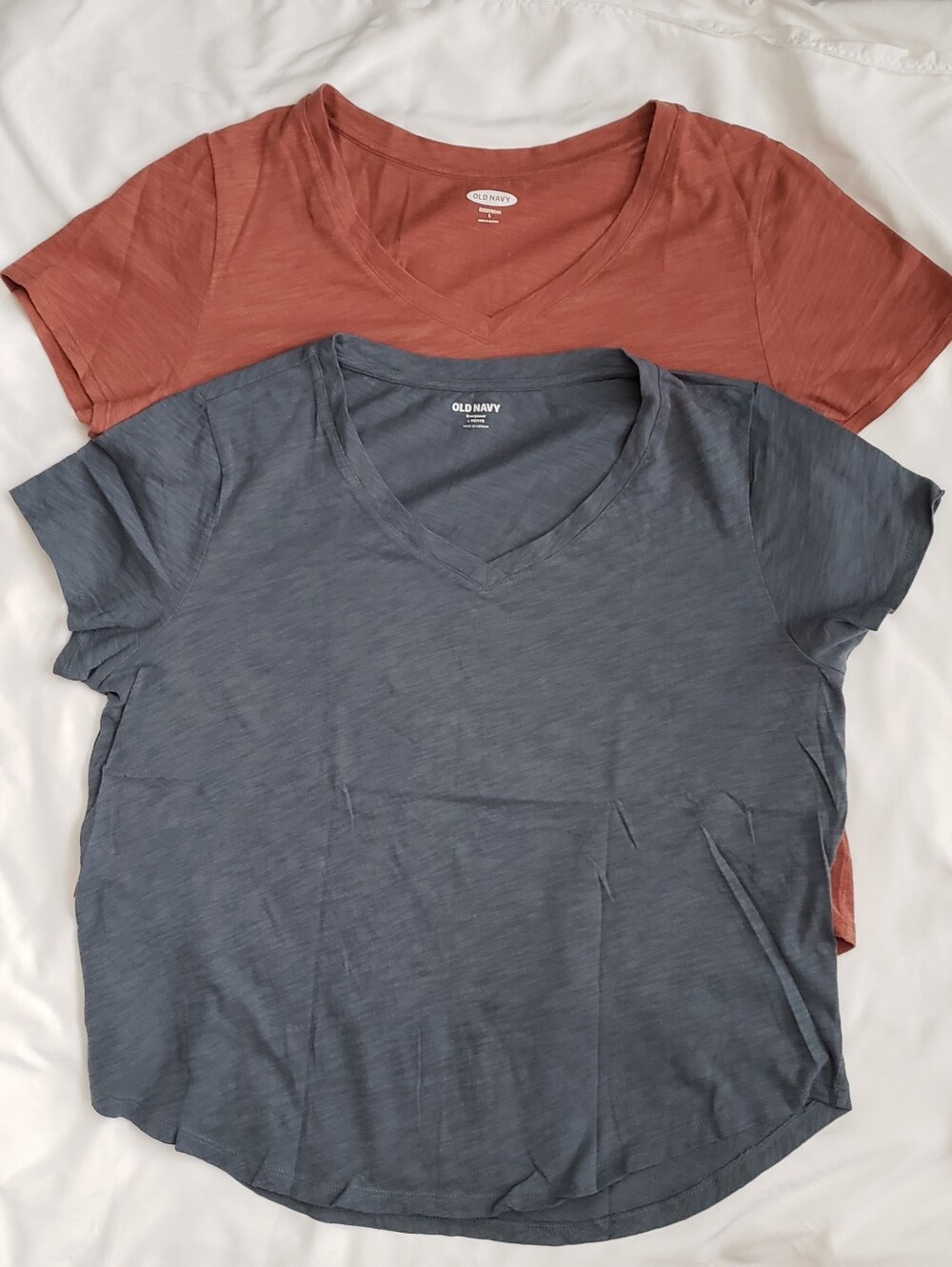Women's Old Navy Bundle T-shirts - Picture 15 of 15